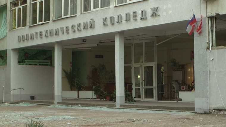 Еще один пострадавший из-за взрыва и стрельбы в Керчи попал в больницу