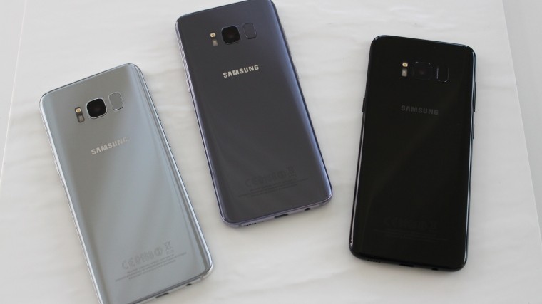   Samsung Galaxy S10    12 