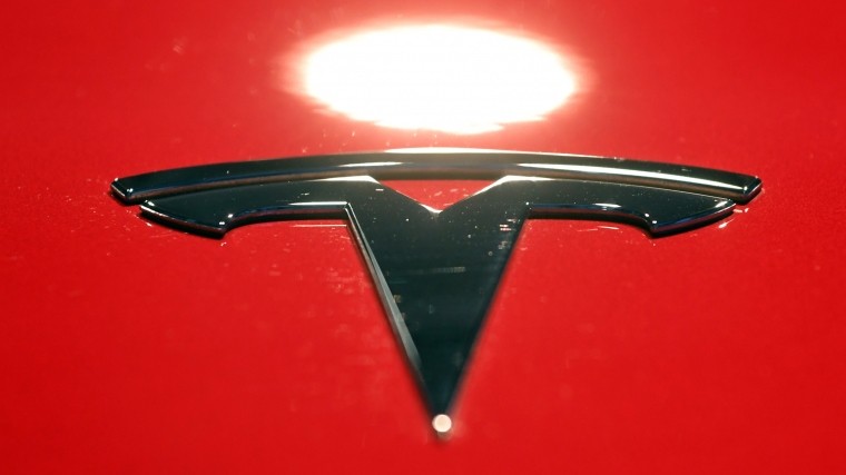 :  Tesla ,    Model 3