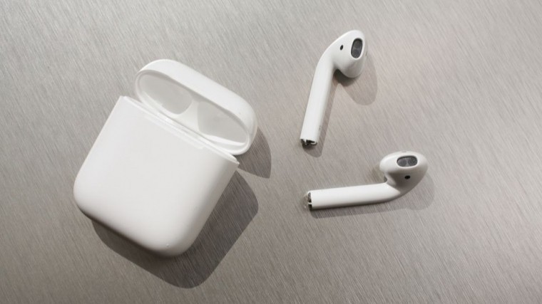 Apple   AirPods   