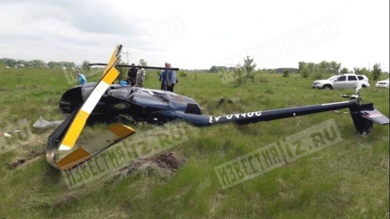 Вертолет «Робинсон-44» совершил жесткую посадку в Воронежской области