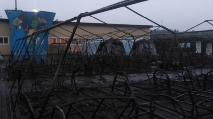 Названа предварительная версия пожара в палаточном лагере в Хабаровском крае