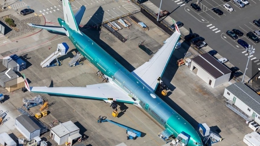    Boeing 777X  頗 