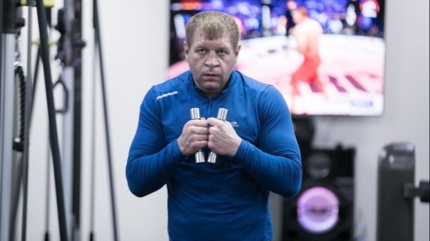«У тебя совесть есть?» — Емельяненко вновь обругал Шлименко