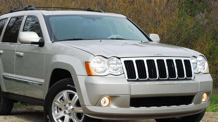 Jeep  Cherokee:       Chrysler