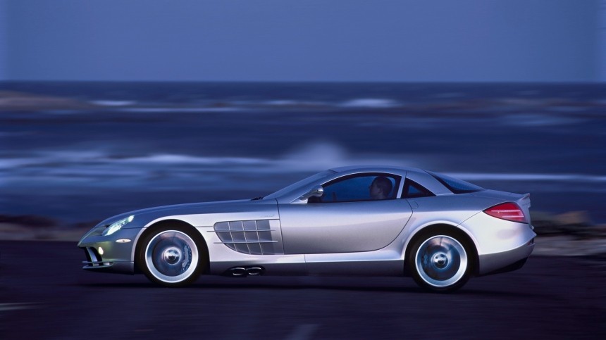  : Mercedes-Benz    