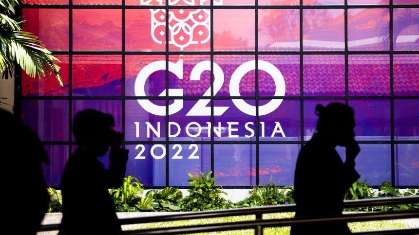    :  G20  