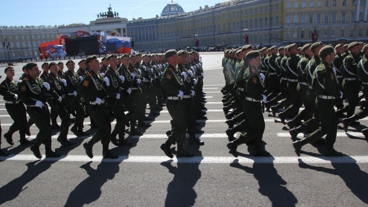 В честь 75-летия снятия блокады Ленинграда на Дворцовой площади пройдет парад