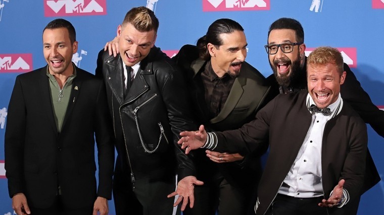 Backstreet Boys остепенились: Смазливые музыканты сняли семейный клип