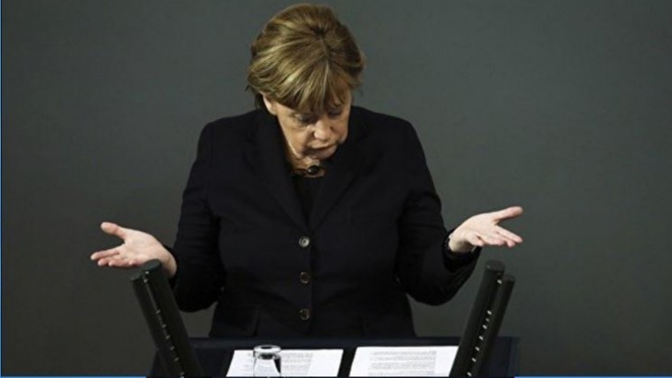 Меркель самоудалилась из Facebook