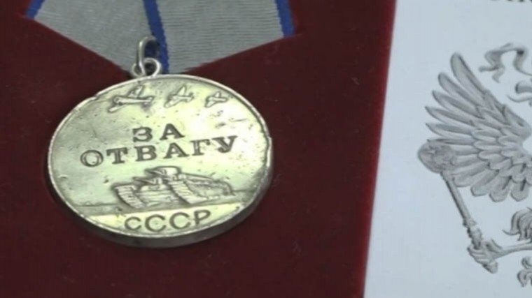 Видео: Медаль, которую раненый боец обронил под Кенигсбергом в 1943 году, нашла хозяина