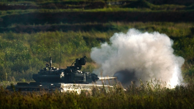 Видео испытаний новейшего российского танка Т-90МС