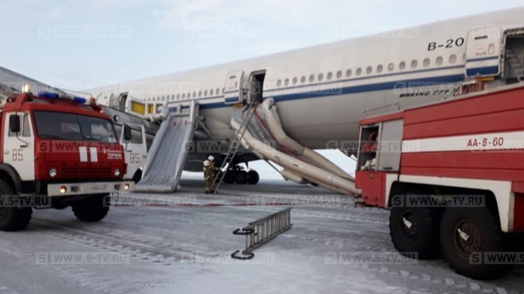 Самолет Air Chinа экстренно сел в Анадыре из-за пожара на борту