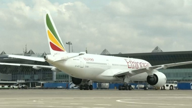 «Boeing надо закрывать»: Эксперт предположил, что причины катастрофы в Эфиопии и Индонезии идентичны