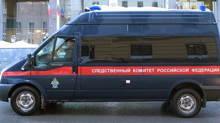 Видео с места обнаружения пяти пакетов с человеческими останками в Петербурге (18+)