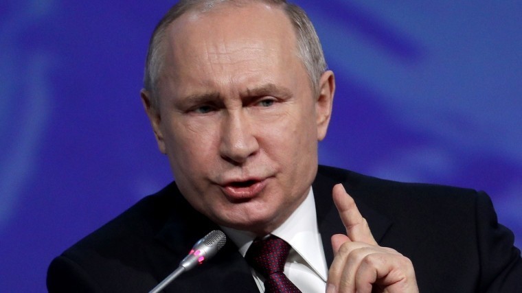 «Гора родила мышь»: Путин об итогах расследования Мюллера — видео