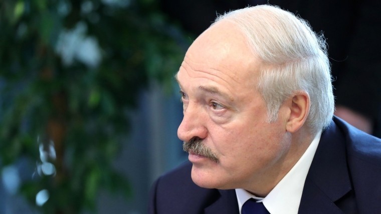 Лукашенко рассказал о новой Конституции для своего преемника