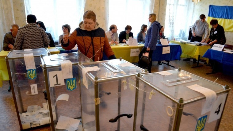 Число нарушений на выборах на Украине перевалило за тысячу