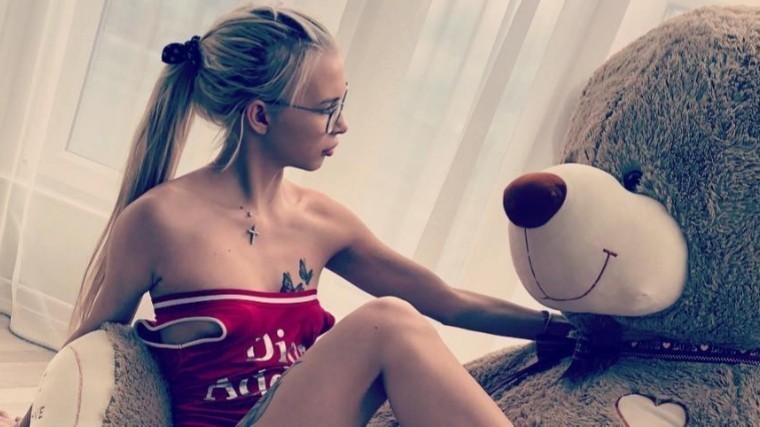 «Притопить бы»: В сети раскритиковали фото экс-любовницы Гуфа в ванной