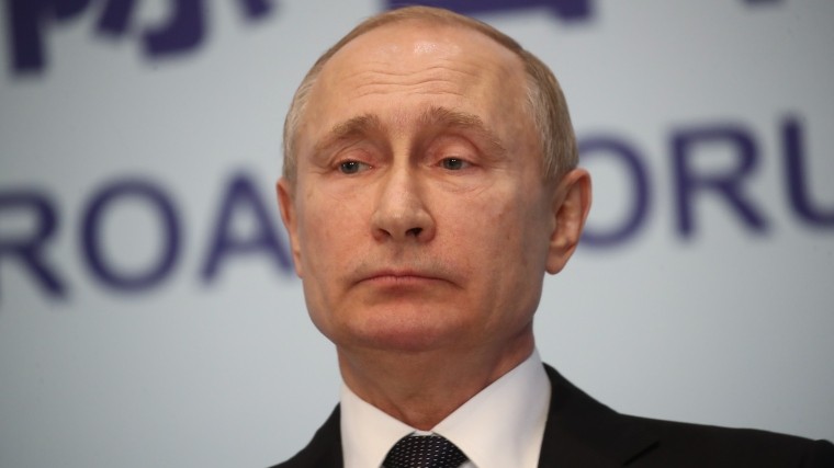 Видео: Путин хотел бы подискутировать с Зеленским о газе и Донбассе