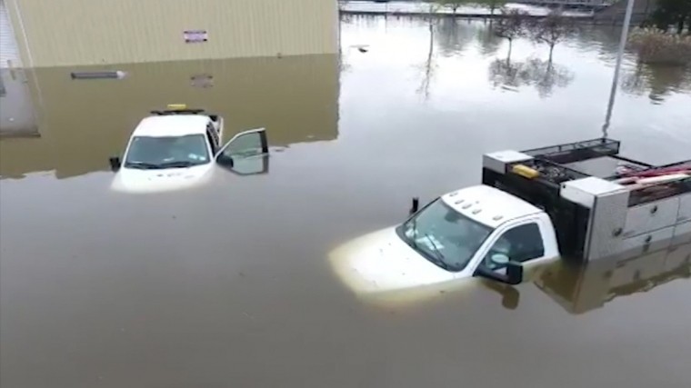 Жуткие кадры: вышедшая из берегов Миссисипи затопила целый город в США