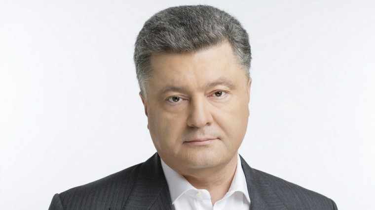 Дайте утюг! Почему украинские дипломаты стыдились «мятого» Порошенко — фото