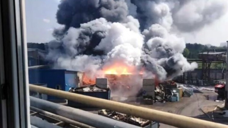 МЧС: пожар в Балашихе был рядом с заводом «Рубин»