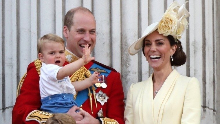 Фото: Дети принца Уильяма и Кейт Миддлтон вызвали отвращение у общества