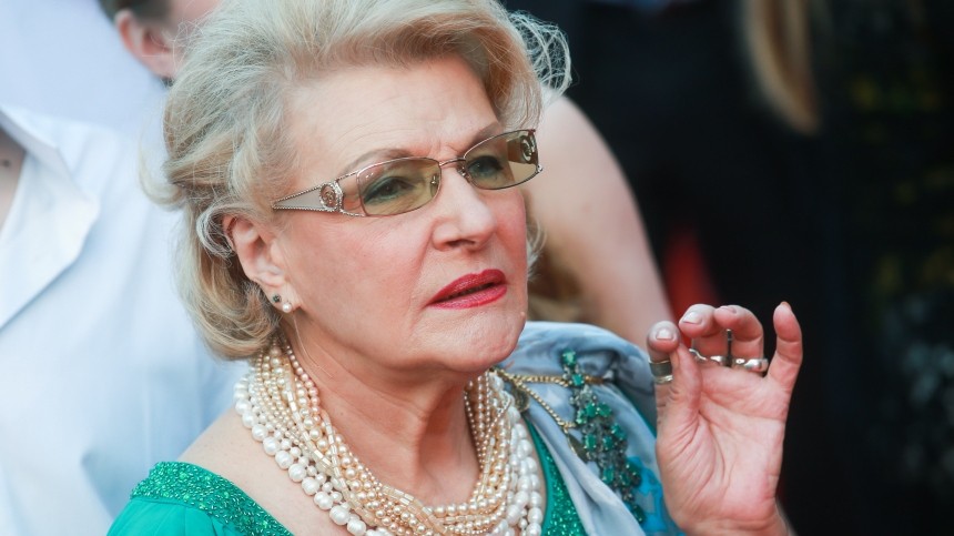 Время не властно: 83-летняя Светлана Дружинина восхитила подписчиков красотой