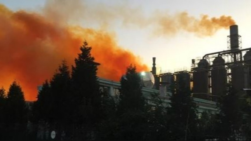 Взрыв произошел на азотном заводе в Турции — видео