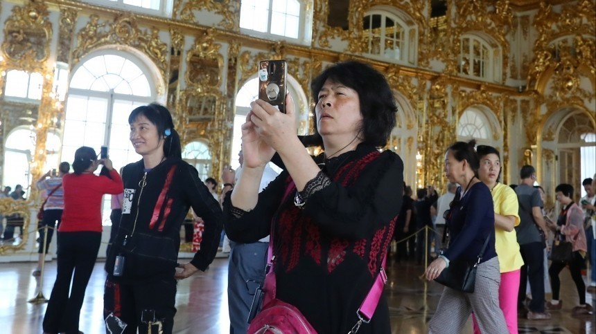 Электронные визы для туристов введут в Петербурге и Ленобласти
