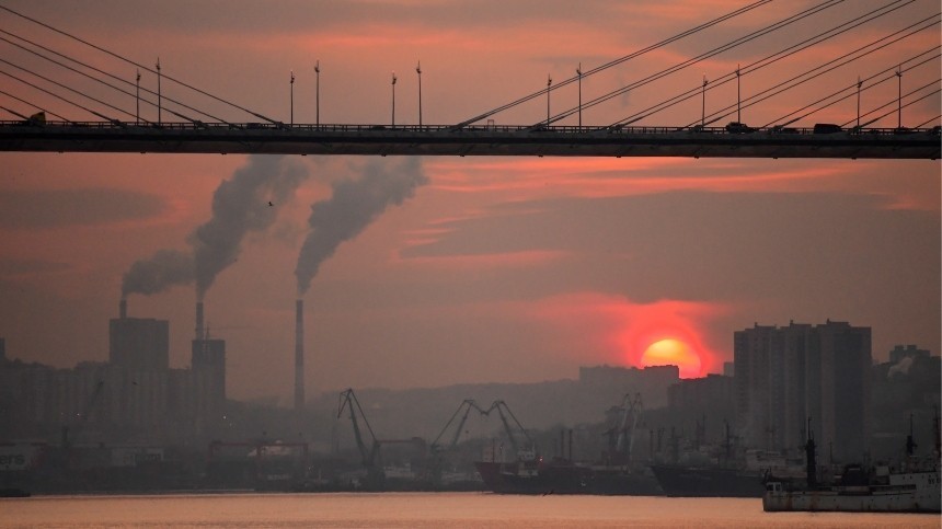 Видео: Аномальная жара сохранится на выходных во Владивостоке