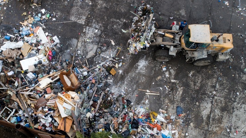 Свалку опасных медицинских отходов никак не могут закрыть в Ленобласти