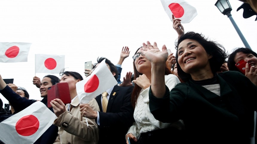 «Прекрасная гармония»: в Японии на престол взошел новый император