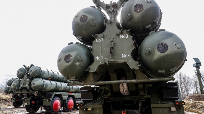 РЗК С-400 и батарея «Панцирь-С» прибыли в Сербию