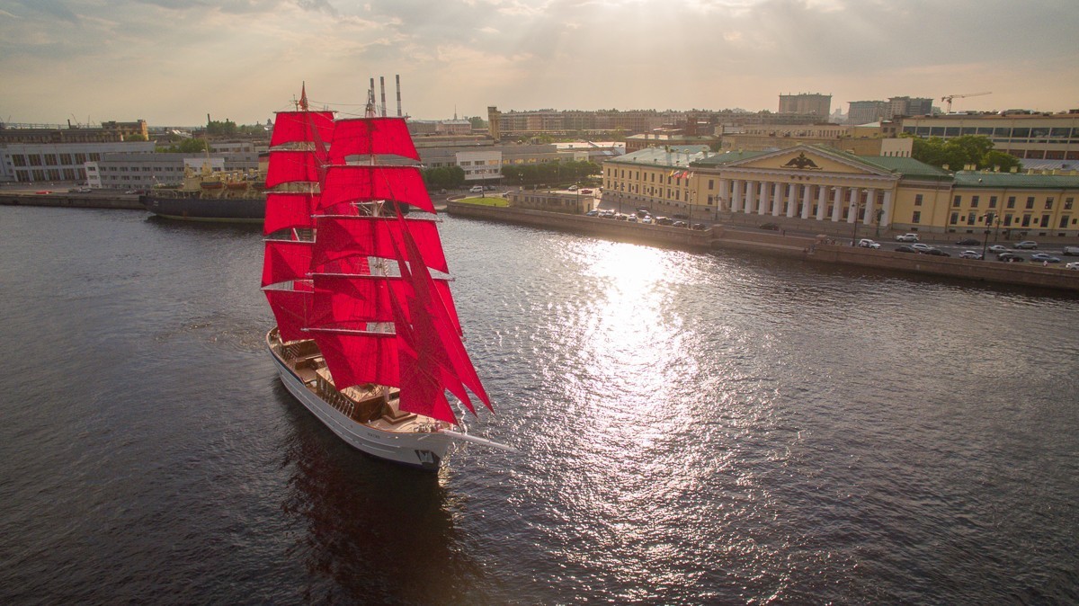«Алые паруса — 2021»: бриг «Россия» — уникальная 3D-экскурсия