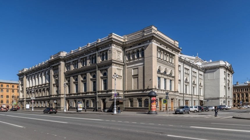 Почему Петербургская консерватория, на ремонт которой было выделено более 2 млрд рублей, все еще не отремонтирована?