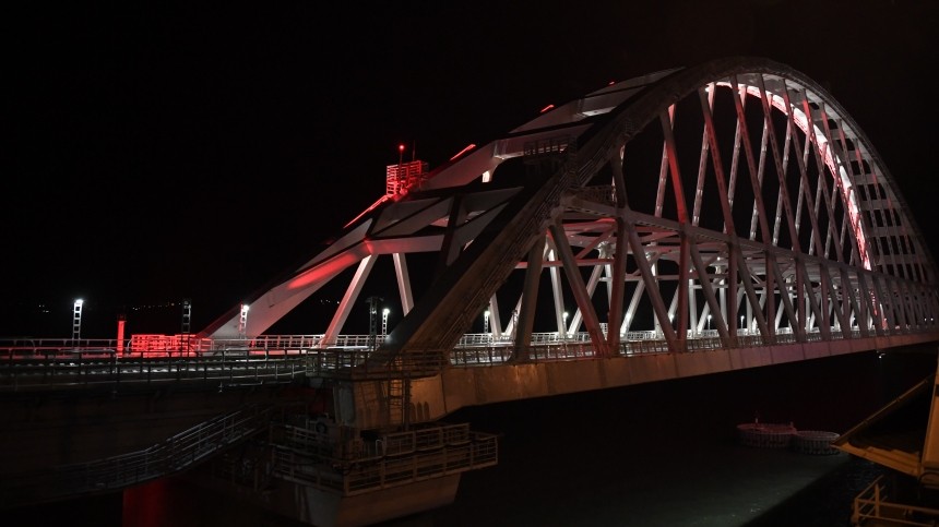 Движение поездов по Крымскому мосту станет более интенсивным к лету 2020-го