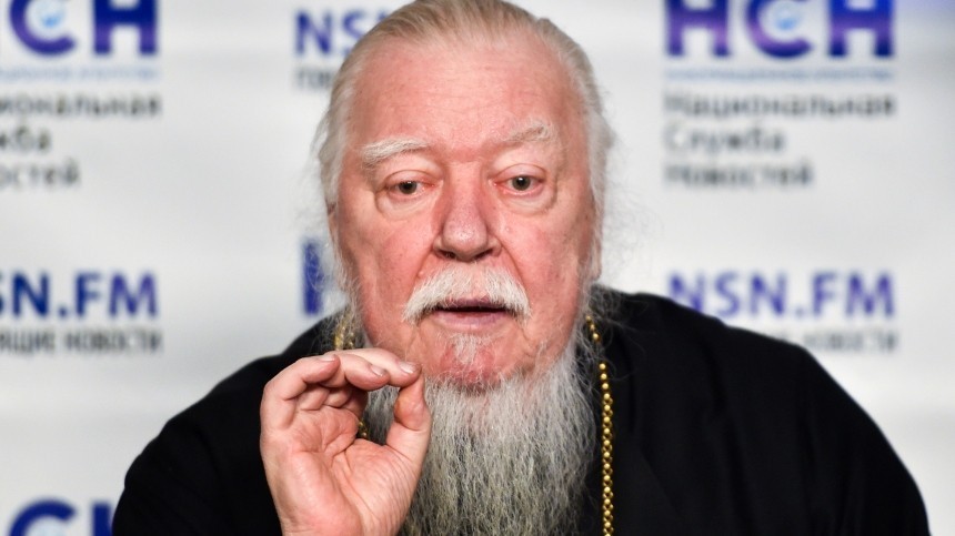 Протоиерей Смирнов предложил создать организацию для сохранения девственности