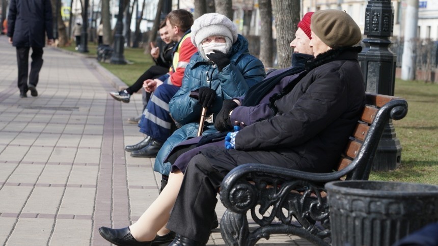 Жителям Петербурга старше 65 выплатят дополнительно по две тысячи рублей