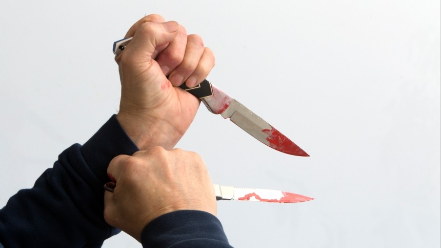 Два человека стали жертвами нападения с ножом во Франции