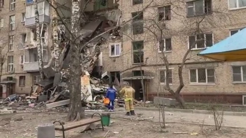 «Пять этажей упало»: очевидцы рассказали о взрыве в жилом доме в Орехово-Зуево