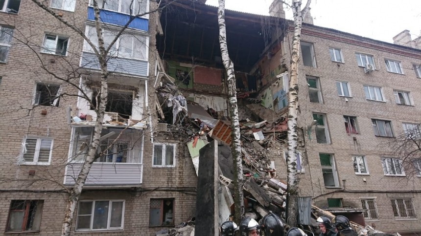 «Резкий хлопок, я упала»: пострадавшая о ЧП в пятиэтажке в Орехово-Зуево