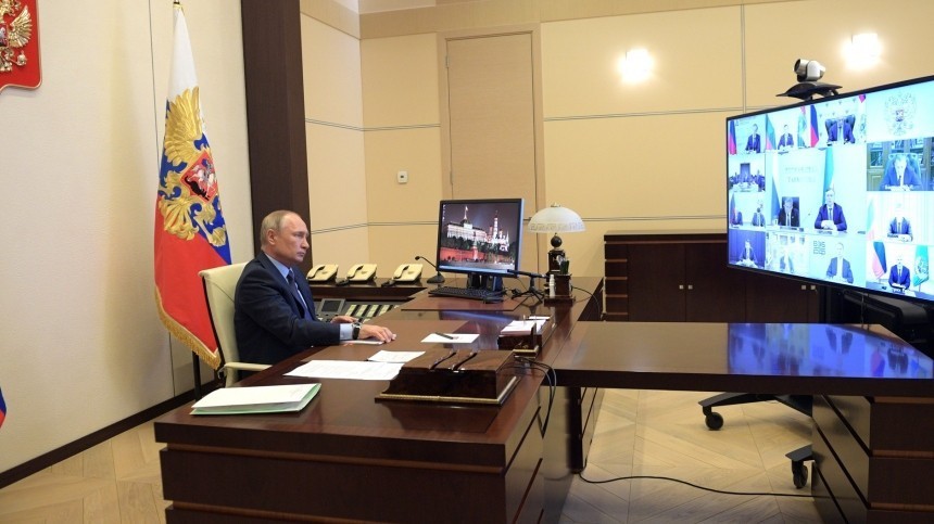 В Кремле анонсировали совещание Путина с губернаторами по ситуации с COVID-19
