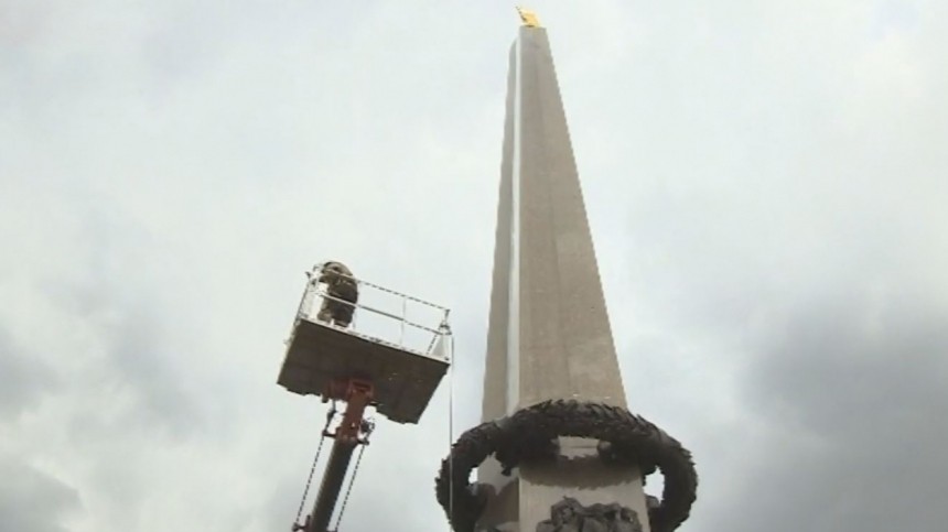 В Петербурге реставраторы начали генеральную уборку памятников перед праздником Победы