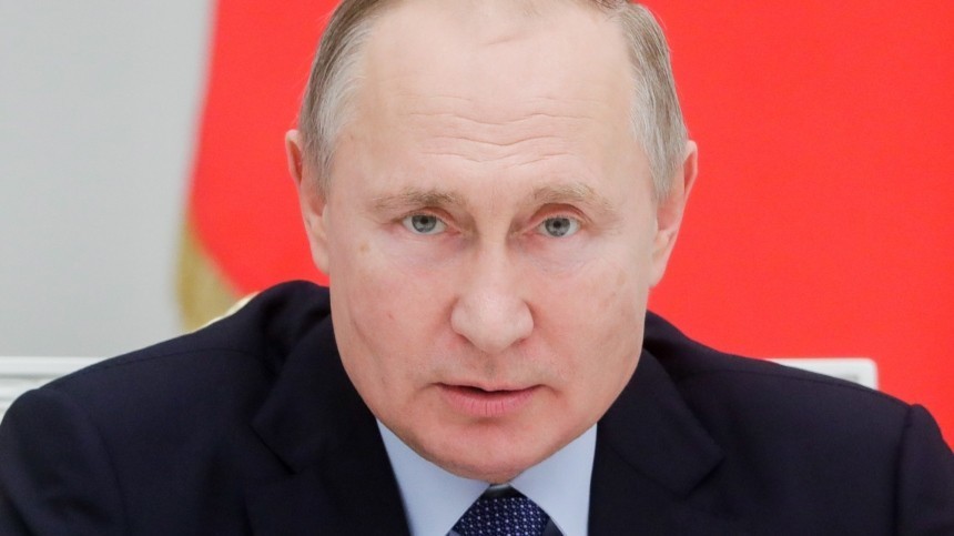 Владимир Путин назвал русский язык основой национальной идентичности