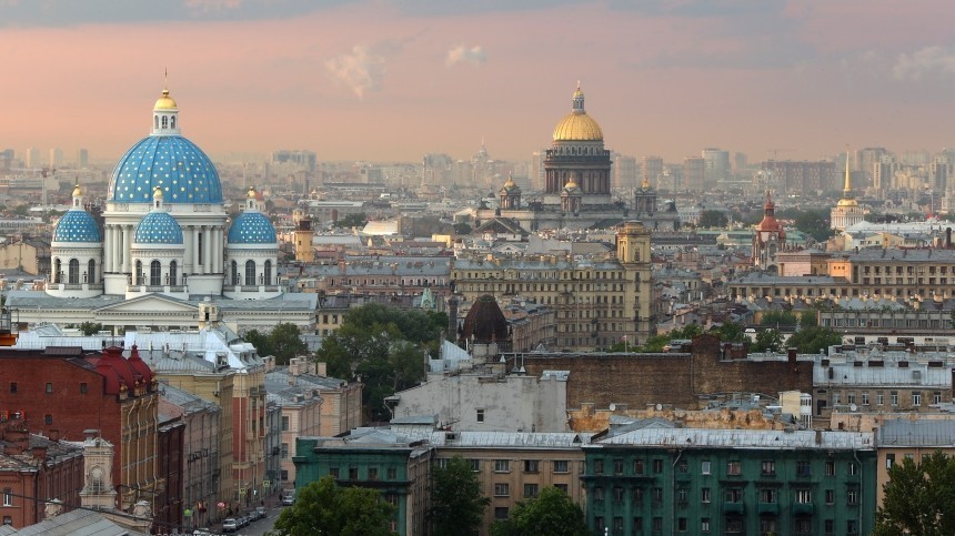 Петербург проголосовал за стабильность в будущем и развитие культуры