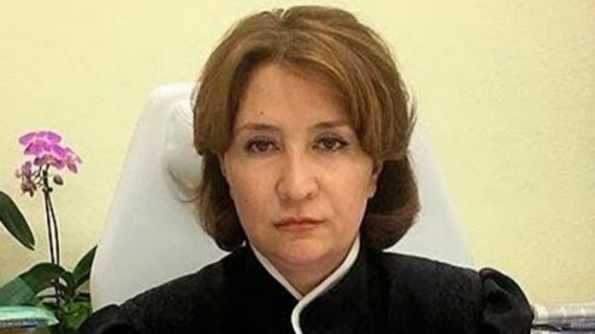 Не виноватая я: «золотая судья» Хахалева решила обжаловать лишение статуса