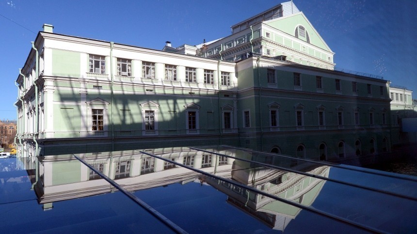 Взвешенное решение: зданию Мариинки в Петербурге грозит разрушение