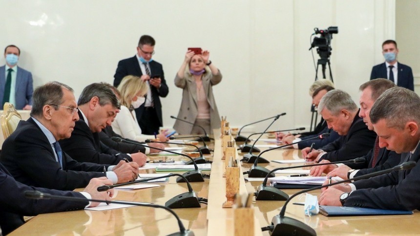 Глава МИД Белоруссии поблагодарил Россию за выдержанную реакцию